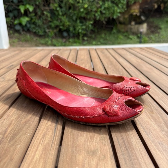 Valentino Garavani Red Pebbled Leather Peep Toe Rosette Ballet Flats Size 38 - Picture 3 of 10